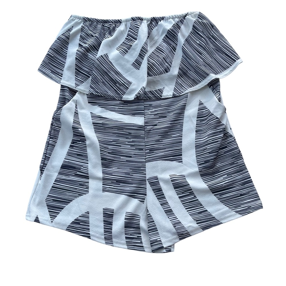 Ecowish Womens Medium Strapless Ruffle White & Dark Gray Abstract Printed Romper